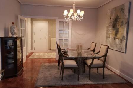 Habitacion Con Bano Privado En Більбао Екстер'єр фото