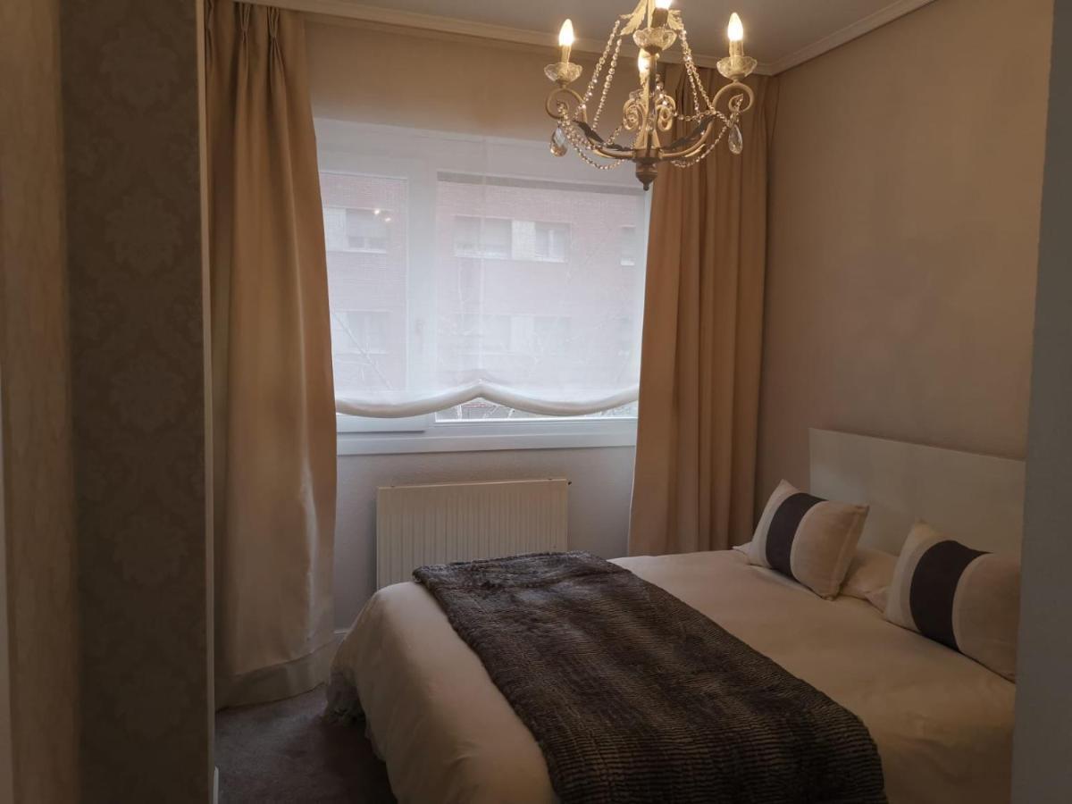 Habitacion Con Bano Privado En Більбао Екстер'єр фото
